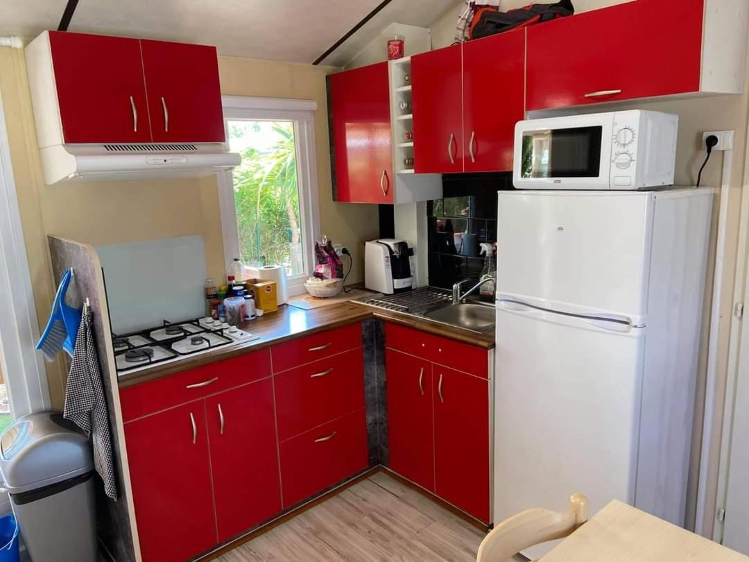 Camping Le Clos Du Thym อาร์เจเลส-ซัวร์-แมร์ ภายนอก รูปภาพ